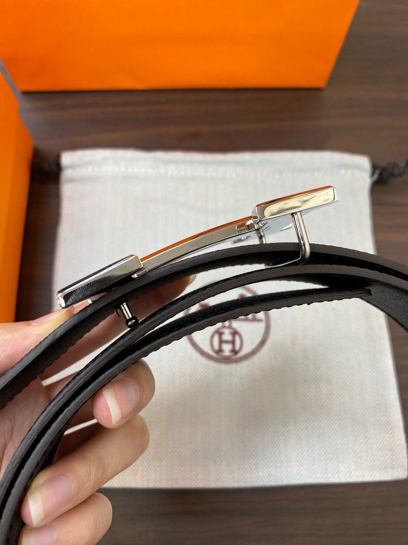 H CONTANCE BELT 38MM SILVER BUCKLE BLACK LEATHER