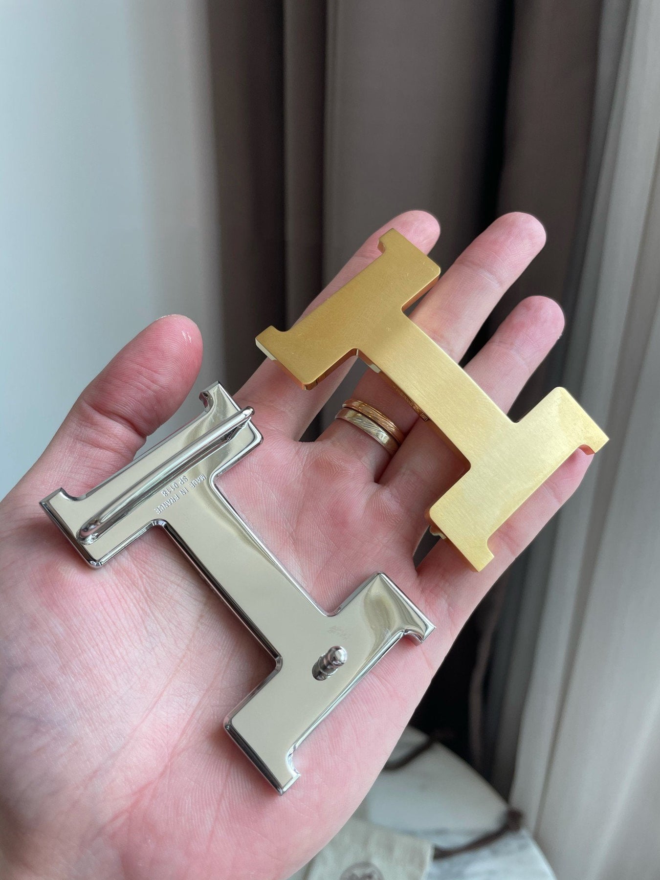 H CONTANCE BELT 38MM GOLD BUCKLE GREY BLACK LEATHER