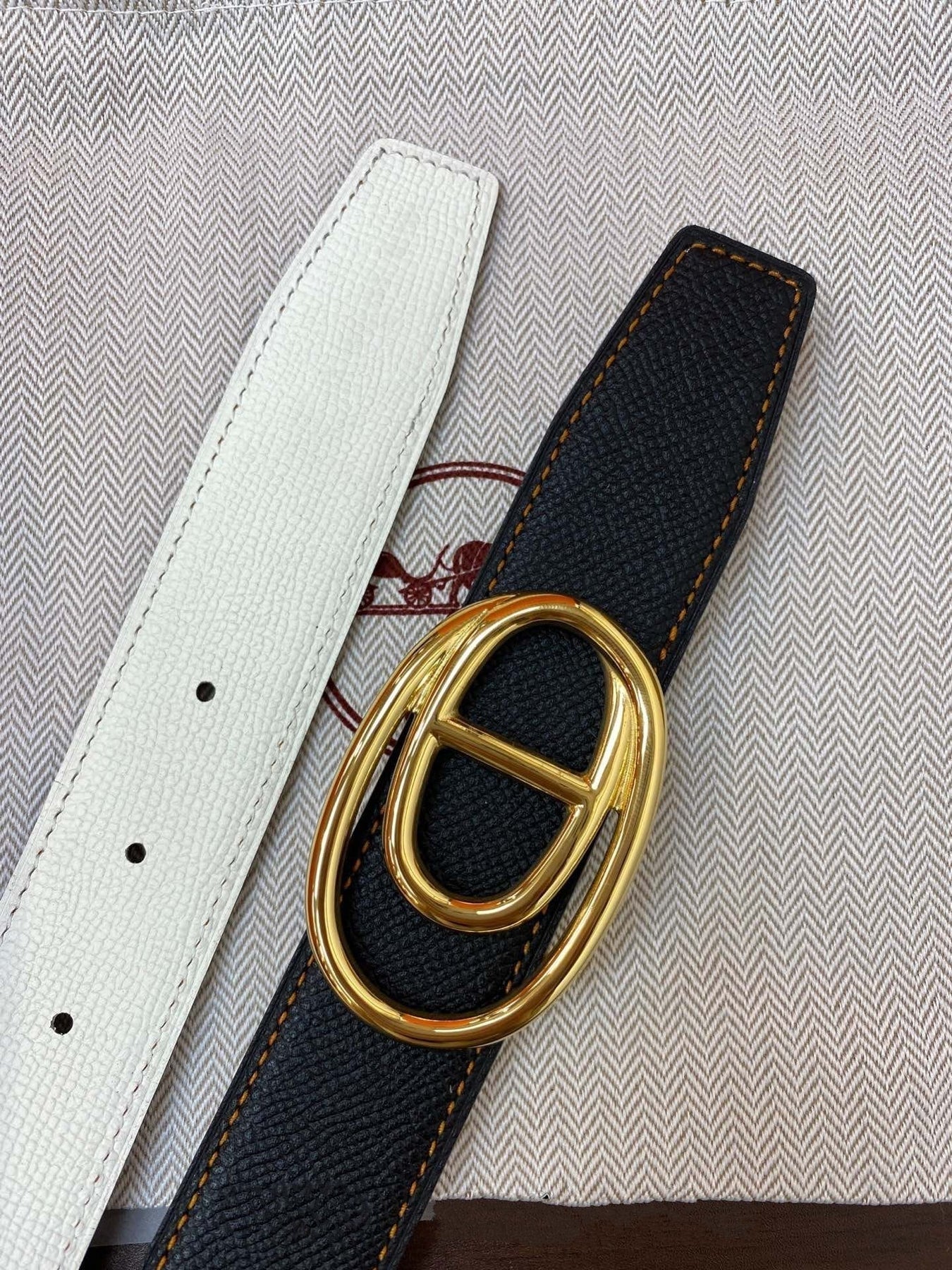 H ODYSSEE RIVERSIBLE BELT 32MM GOLD BUCKLE WHITE BLACK LEATHER