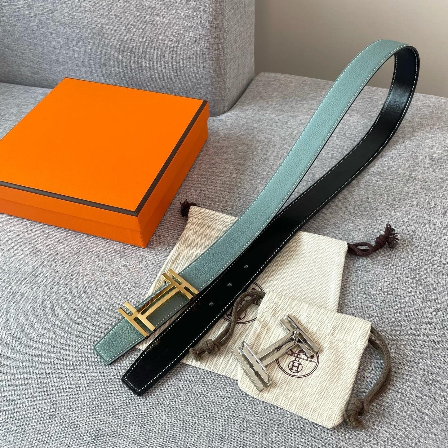 DOUBLE H REVERSIBLE BELT 32MM GOLD BUCKLE BLACK SKY BLUE LEATHER