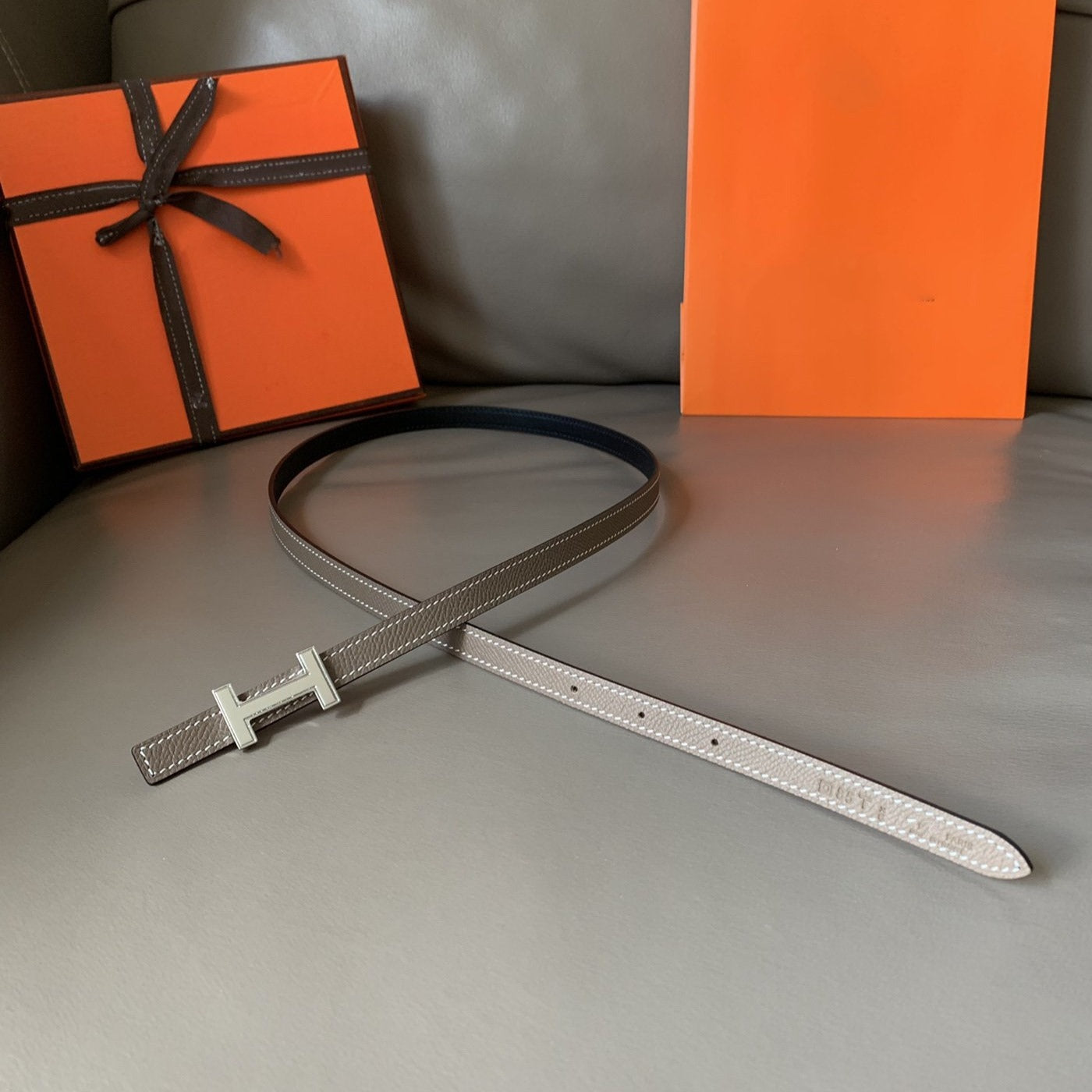 FOCUS BELT SILVER BUCKLE GREY AND BLACK REVERSIBLE LEATHER 1.3CM