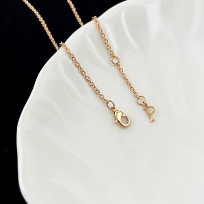 POSSEISSION DIAMOND NECKLACE