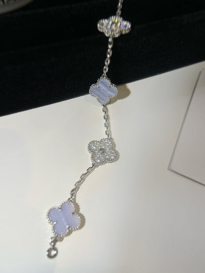 CLOVER 5 MOTIFS SILVER CHALCEDONY DIAMOND BRACELET