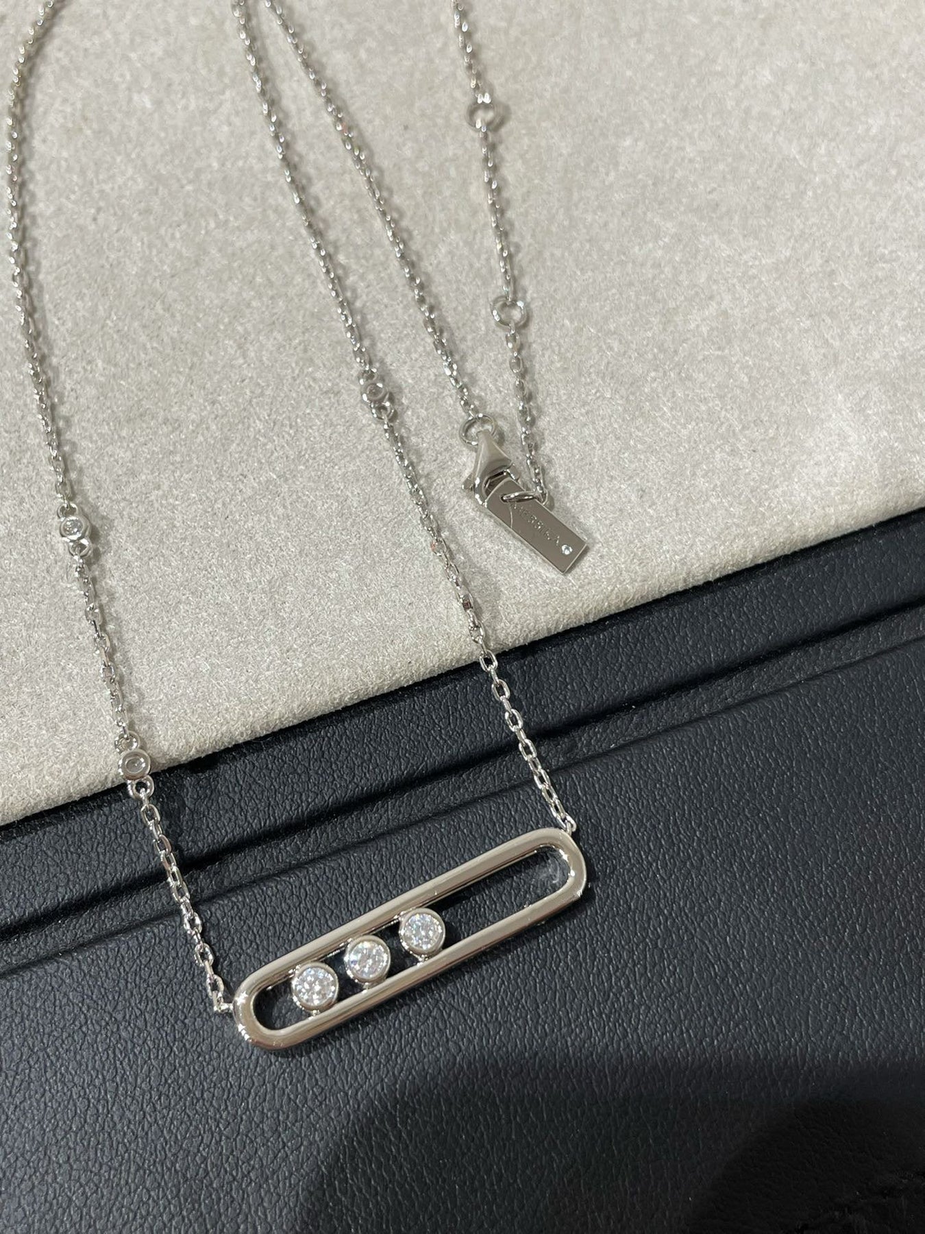 MOVE 3 DIAMOND NECKLACE