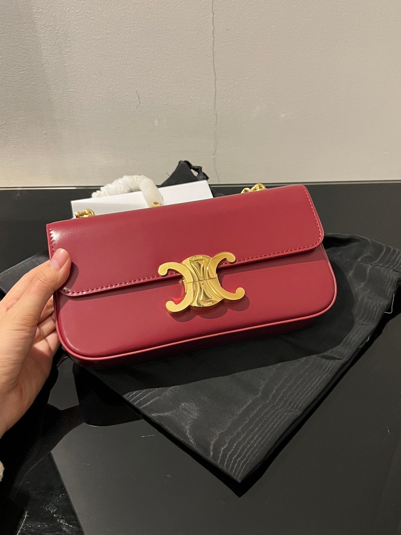 CLASSIC TRIOMPHE 20 RED CALFSKIN