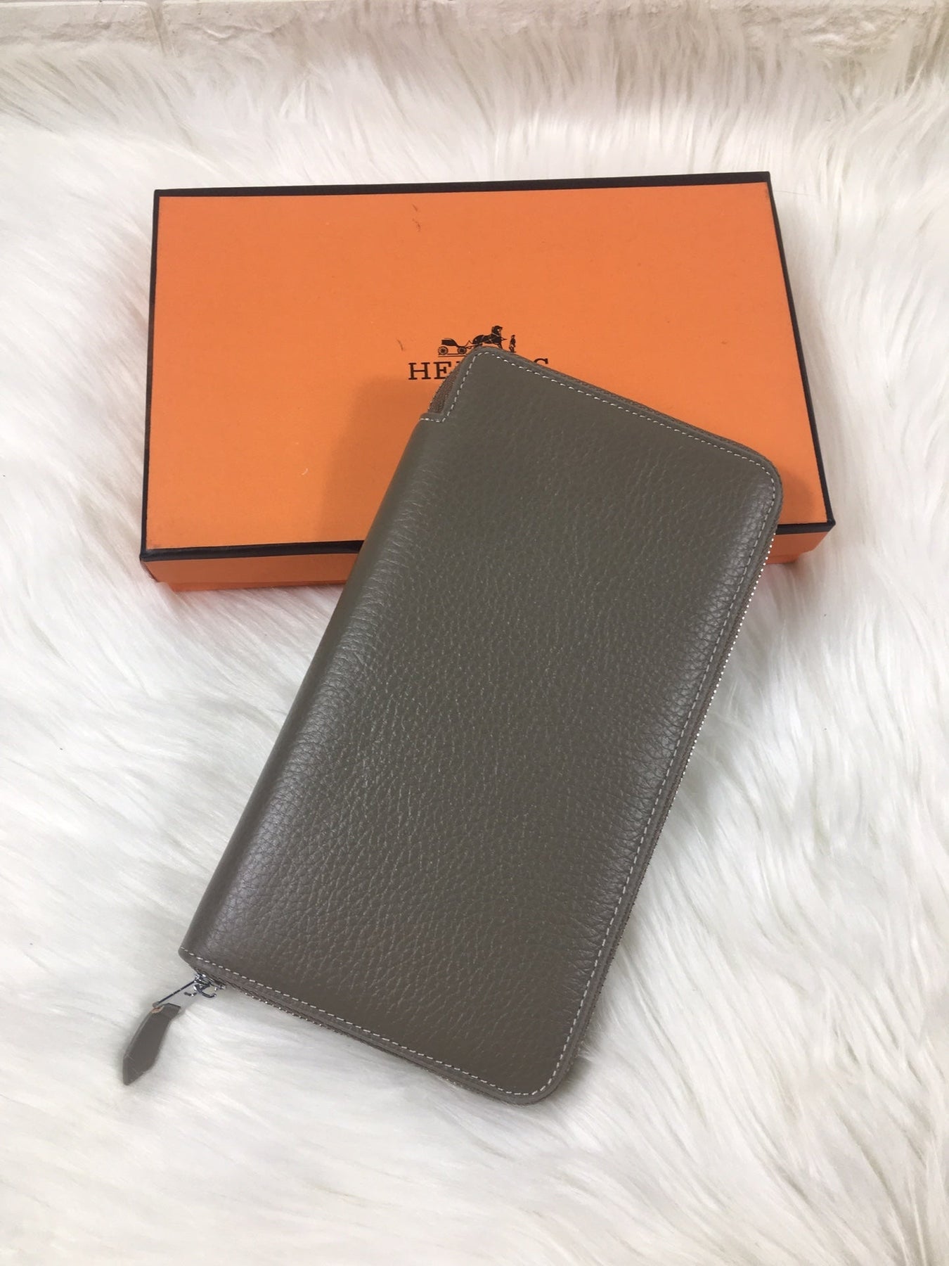 HM SILK'IN CLASSIC WALLET 20 GRAY GRAINED CALFSKIN