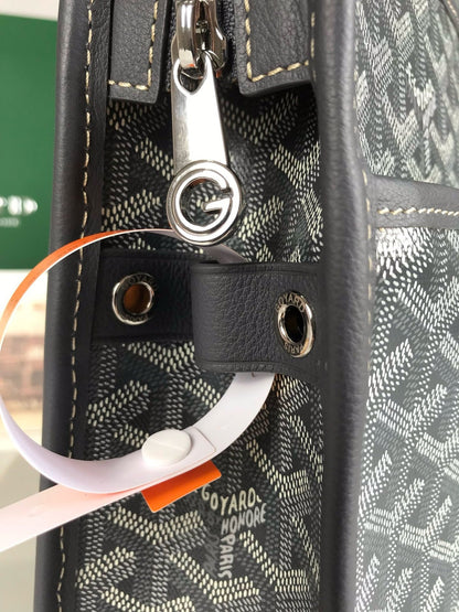 GOY Jouvence Toiletry Bag 30cm