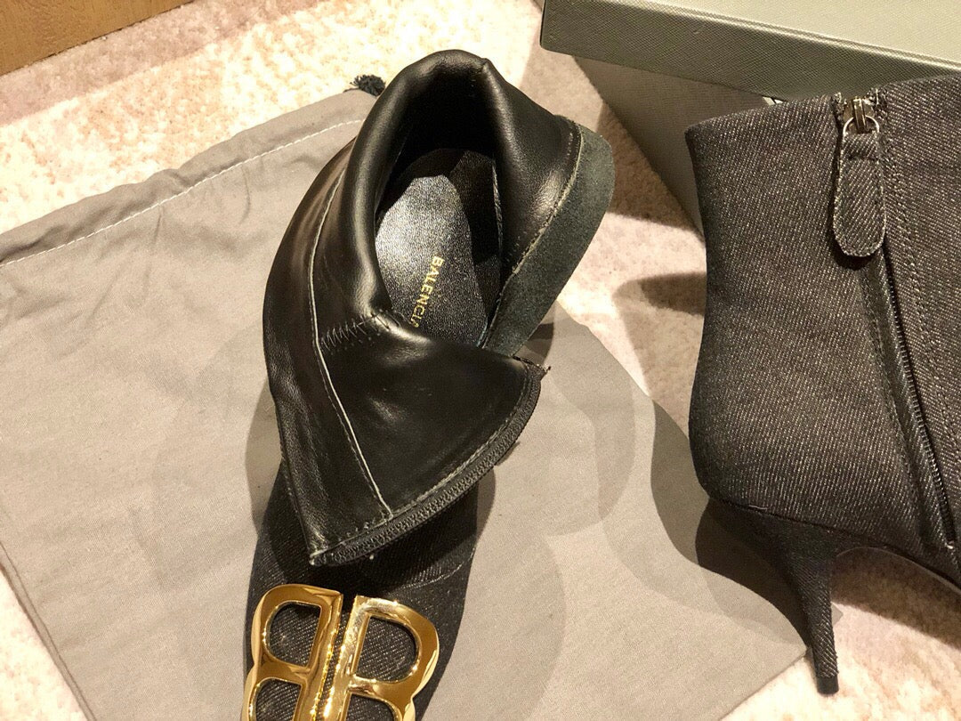 POINTED-TOE HIGH HEEL 80 MM ANKLE BOOTS IN BLACK DENIM