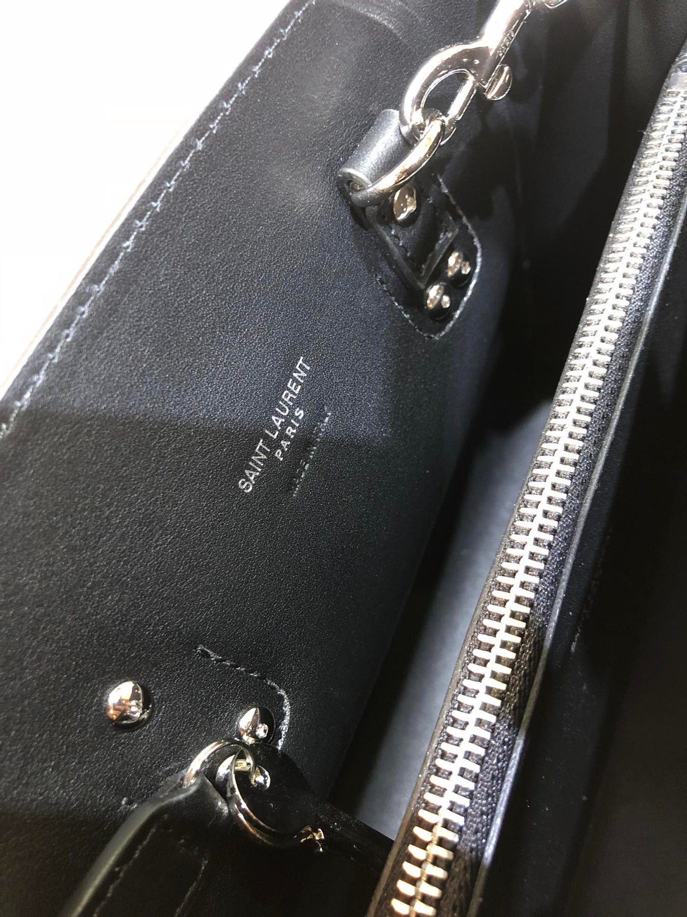 SAC DE 26 HANDBAG BLACK CALFSKIN