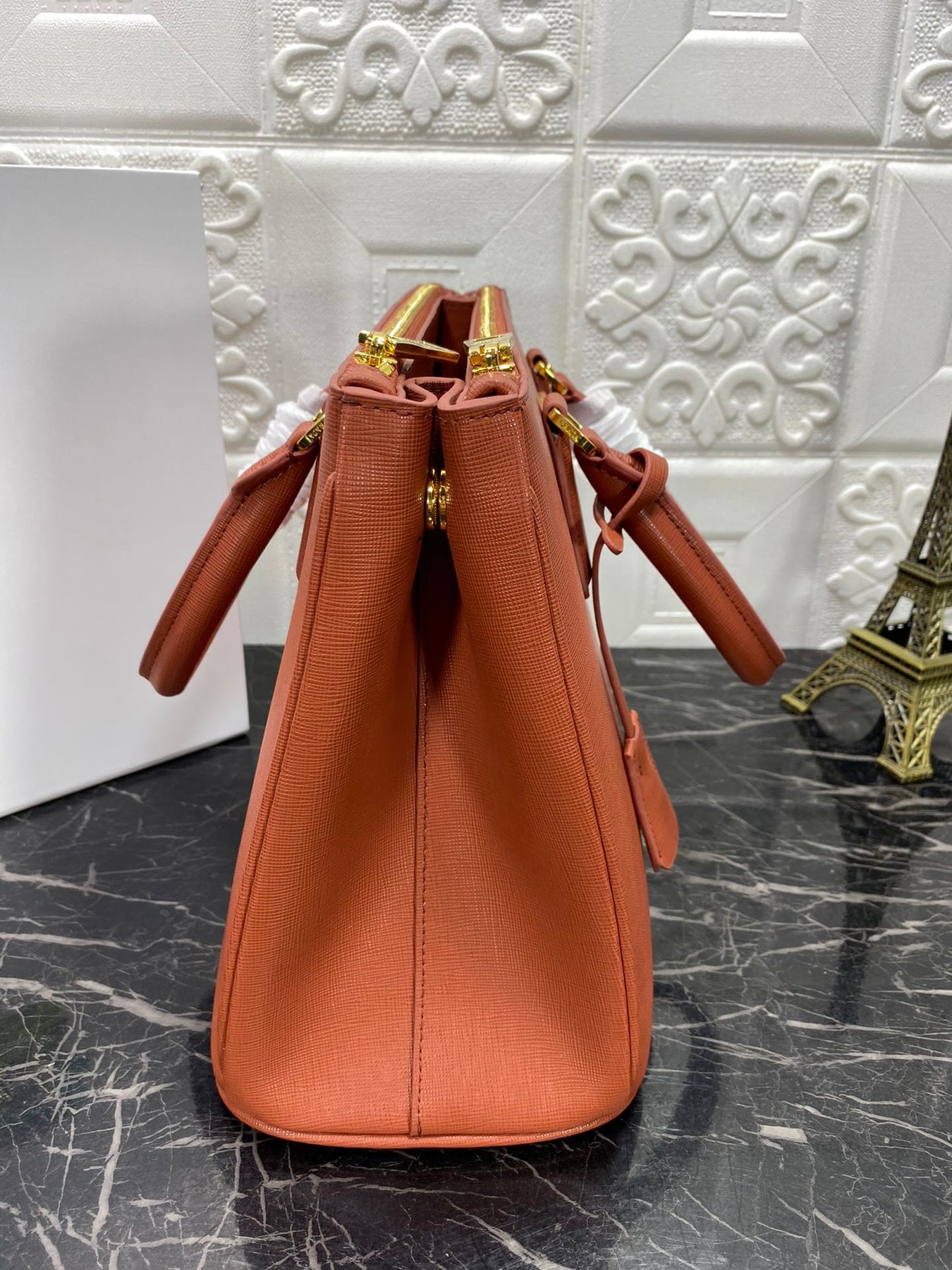 PRA GALLERIA 32 BAG IN BRONZE ORANGE SAFFIANO LEATHER
