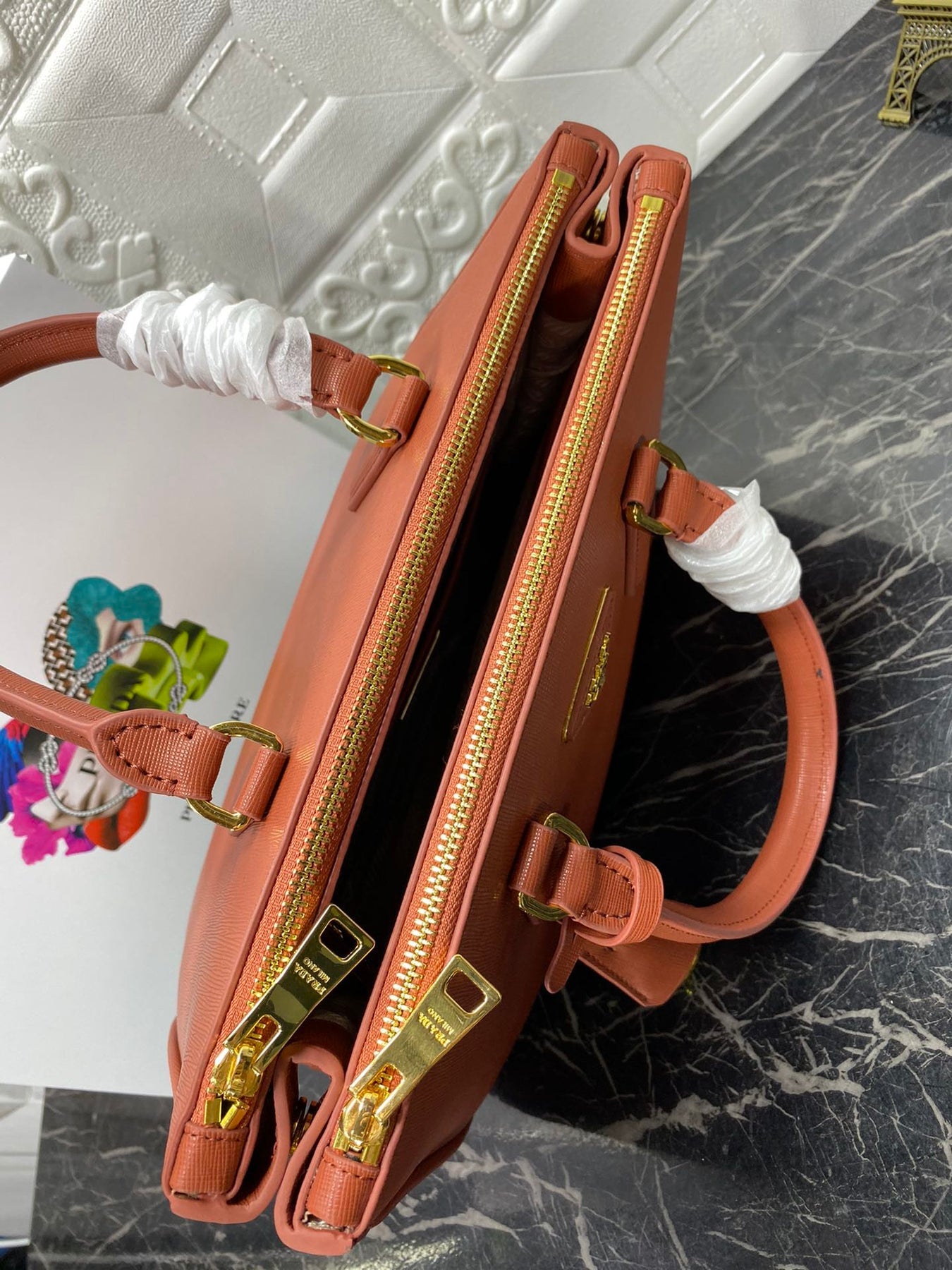 PRA GALLERIA 32 BAG IN BRONZE ORANGE SAFFIANO LEATHER