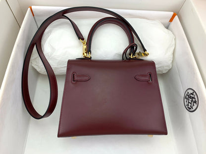 KELLY MINI 20 BAG IN WINE RED SMOOTH CALFSKIN WITH GOLD HARDWARE