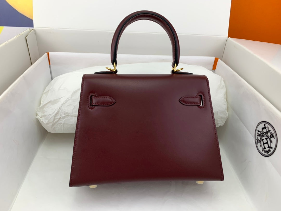 KELLY MINI 20 BAG IN WINE RED SMOOTH CALFSKIN WITH GOLD HARDWARE