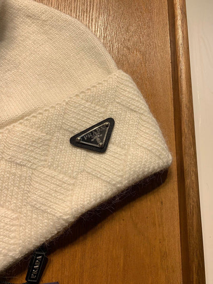 BEANIE HAT IN WHITE WOOL AND RABBIT FUR 361435