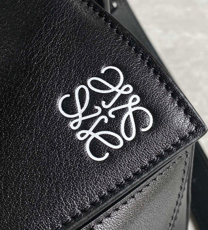 MEDIUM 29 PUZZLE BAG IN BLACK SOFT GRAINED CALFSKIN