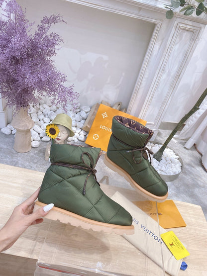 PILLOW COMFORT ANKLE BOOTS IN ARMY GREEN NYLON