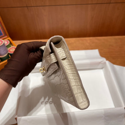 KELLY CUT 31 IN WHITE CREAM ALLIGATOR LEATHER WITH GOLD HARDWARE