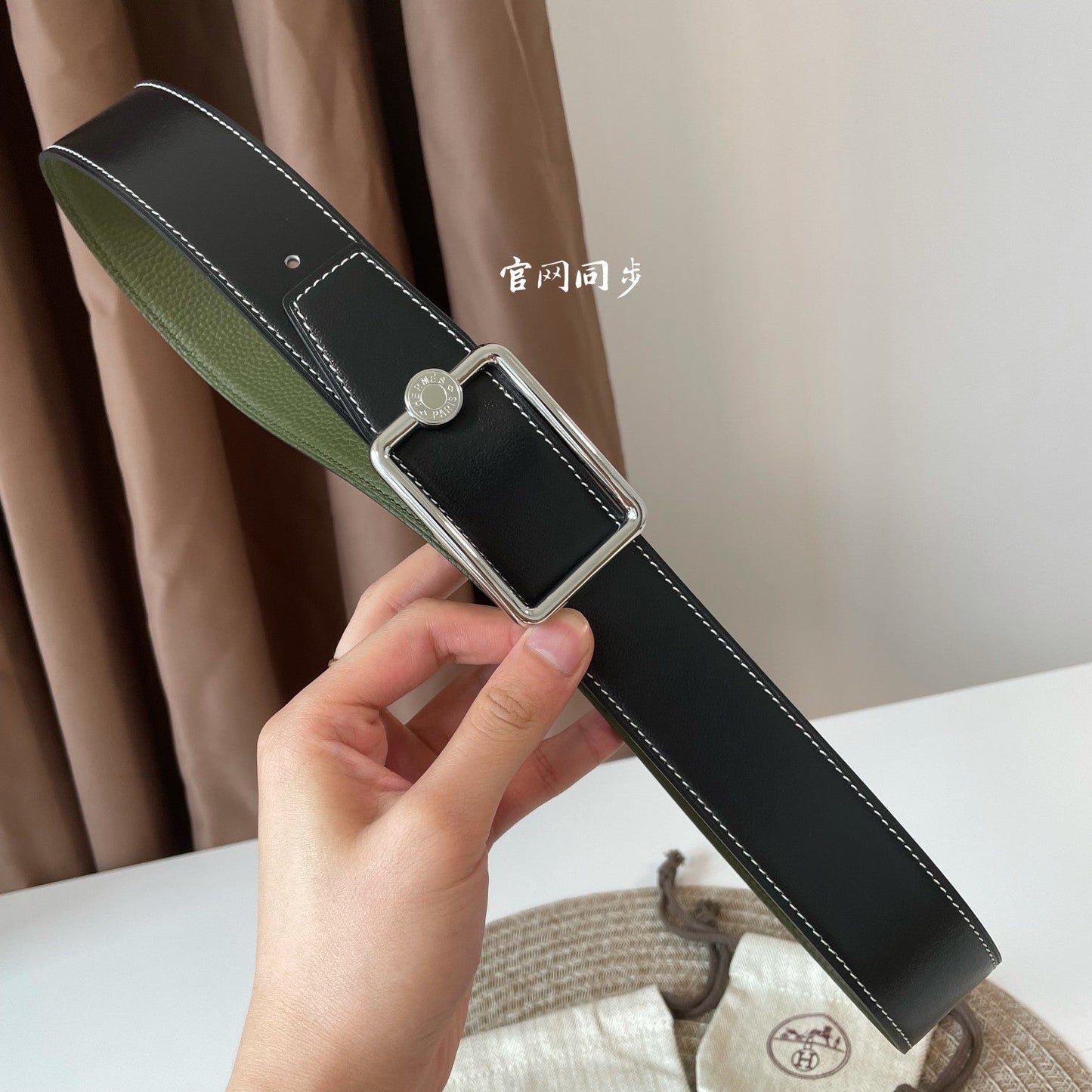 OSCAR BELT BUCKLE & REVERSIBLE OLIVE GREEN AND BLACK LEATHER STRAP 38MM SILVER HARDWARE