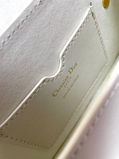 MINI BOBBY EAST-WEST 20 BAG IN WHITE CALFSKIN