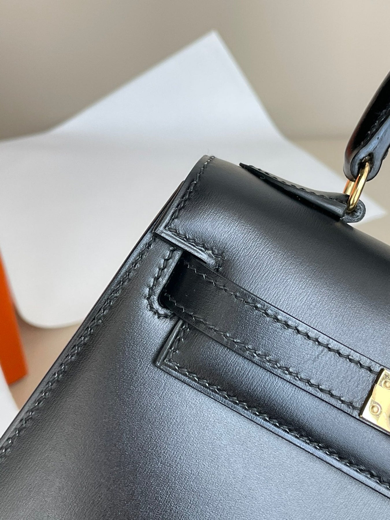 KELLY MINI 20 BAG IN BLACK SMOOTH CALFSKIN WITH GOLD HARDWARE