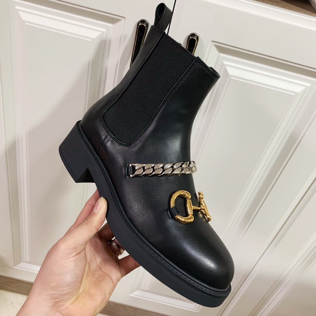 HORSEBIT ANKLE BOOTS WITH CHAIN IN BLACK CALFSKIN