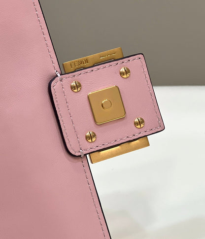 BAGUETTE WITH FF MOTIF 27 IN LIGHT PINK SOFT LAMBSKIN GOLD HARDWARE