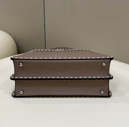 PEEKABOO ISEEU 33 IN TOBACCO BROWN GRAINED CALFSKIN SILVER HARDWARE