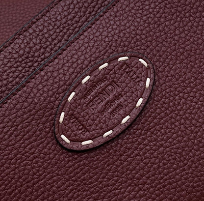 PEEKABOO ISEEU 33 IN SANGRIA RED GRAINED CALFSKIN GOLD HARDWARE