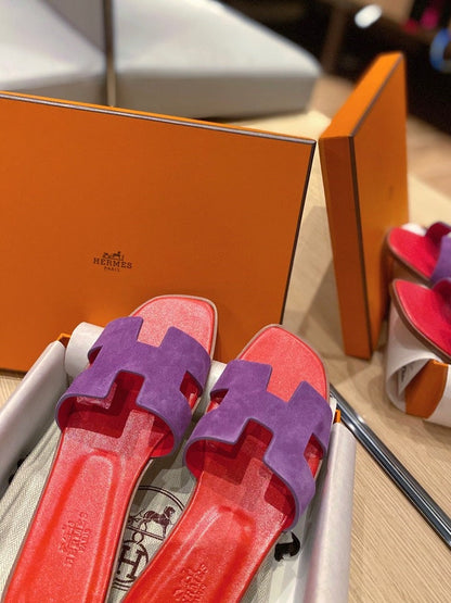 0RAN SANDALS IN VIOLET PURPLE SUEDE AND CHERRY RED CALFSKIN