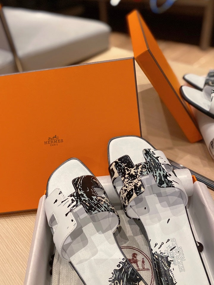 0RAN SANDALS IN WHITE MIX COLORFUL CALFSKIN