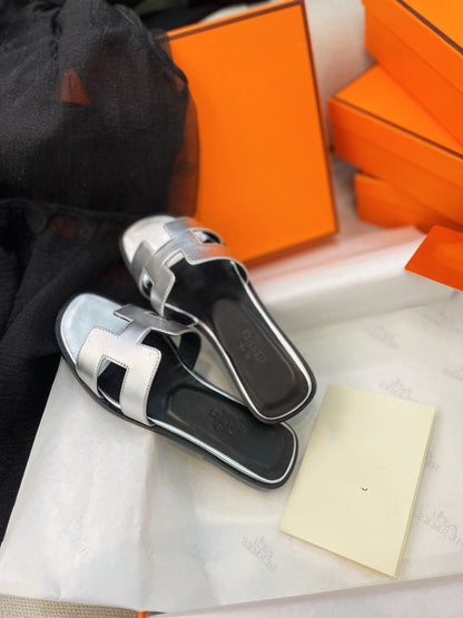 0ran Sandal Silver Leather