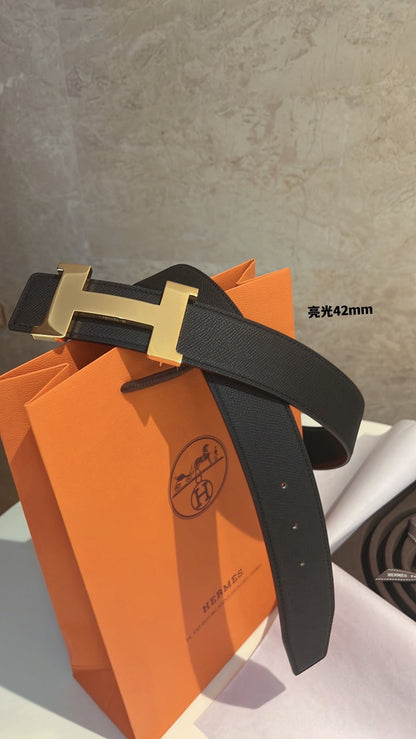 HM CONSTANCE BELT BUCKLE & REVERSIBLE BLACK LEATHER STRAP 42MM GOLD HARDWARE