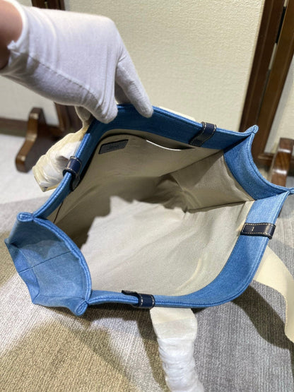 MEDIUM STRAP WOODY TOTE BAG 37 IN BLUE DENIM CANVAS DARK BLUE CALFSKIN