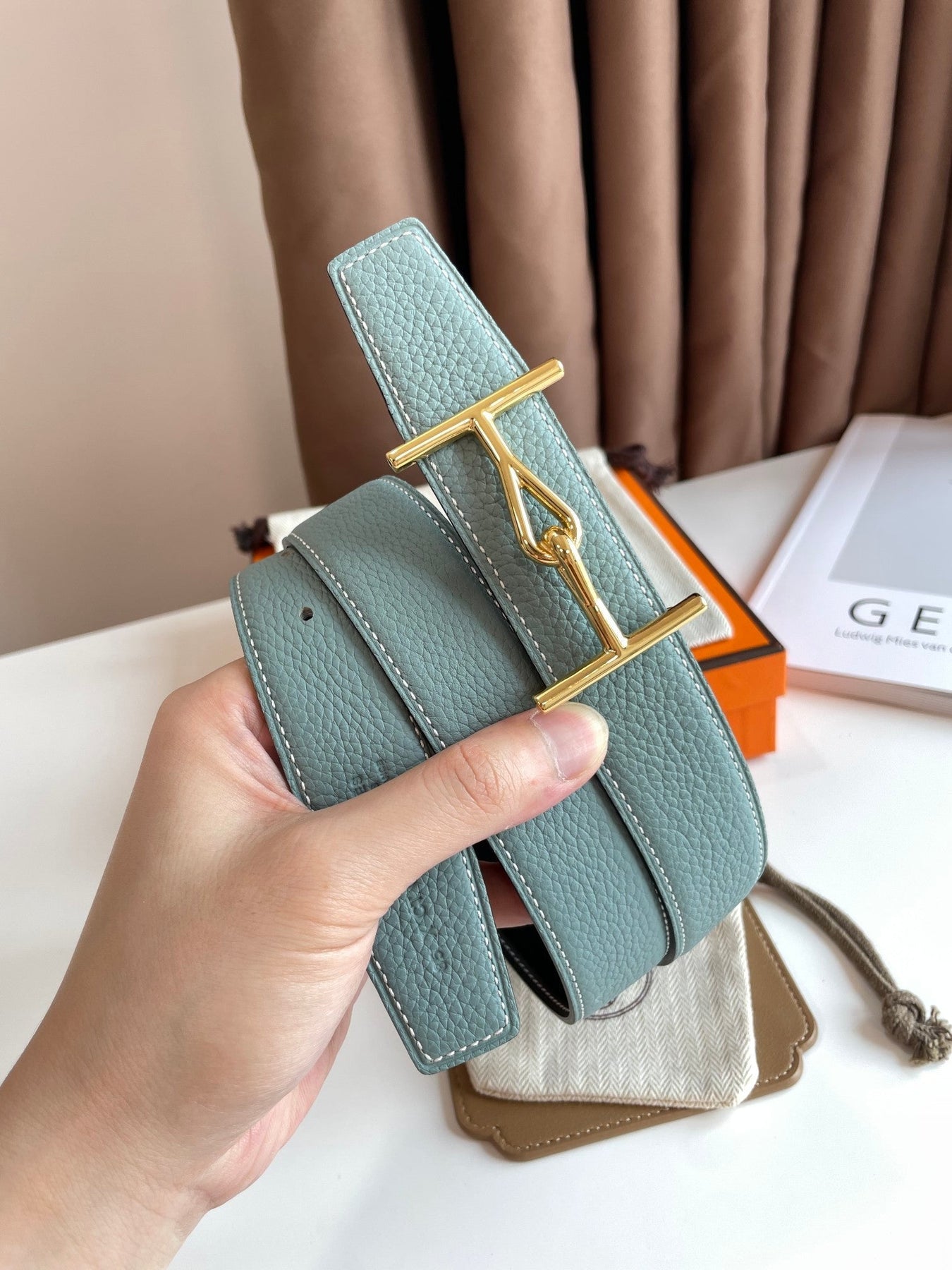 JUMBO BELT GOLD BUCKLE & REVERSIBLE ASH GREEN AND BLACK LEATHER STRAP 32MM