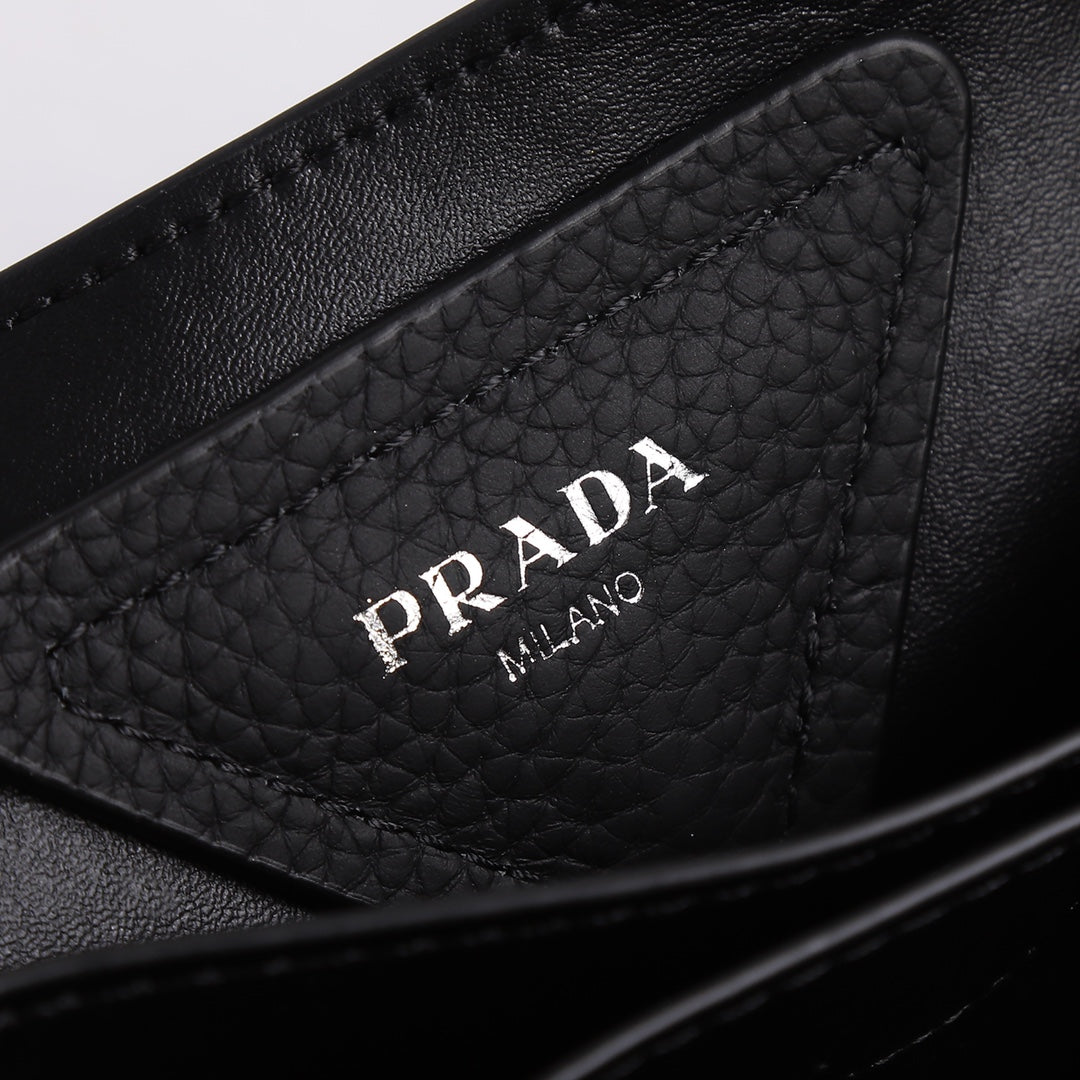 PRA 18 DYNAMIQUE LOGO TOTE BAG IN BLACK CALFSKIN