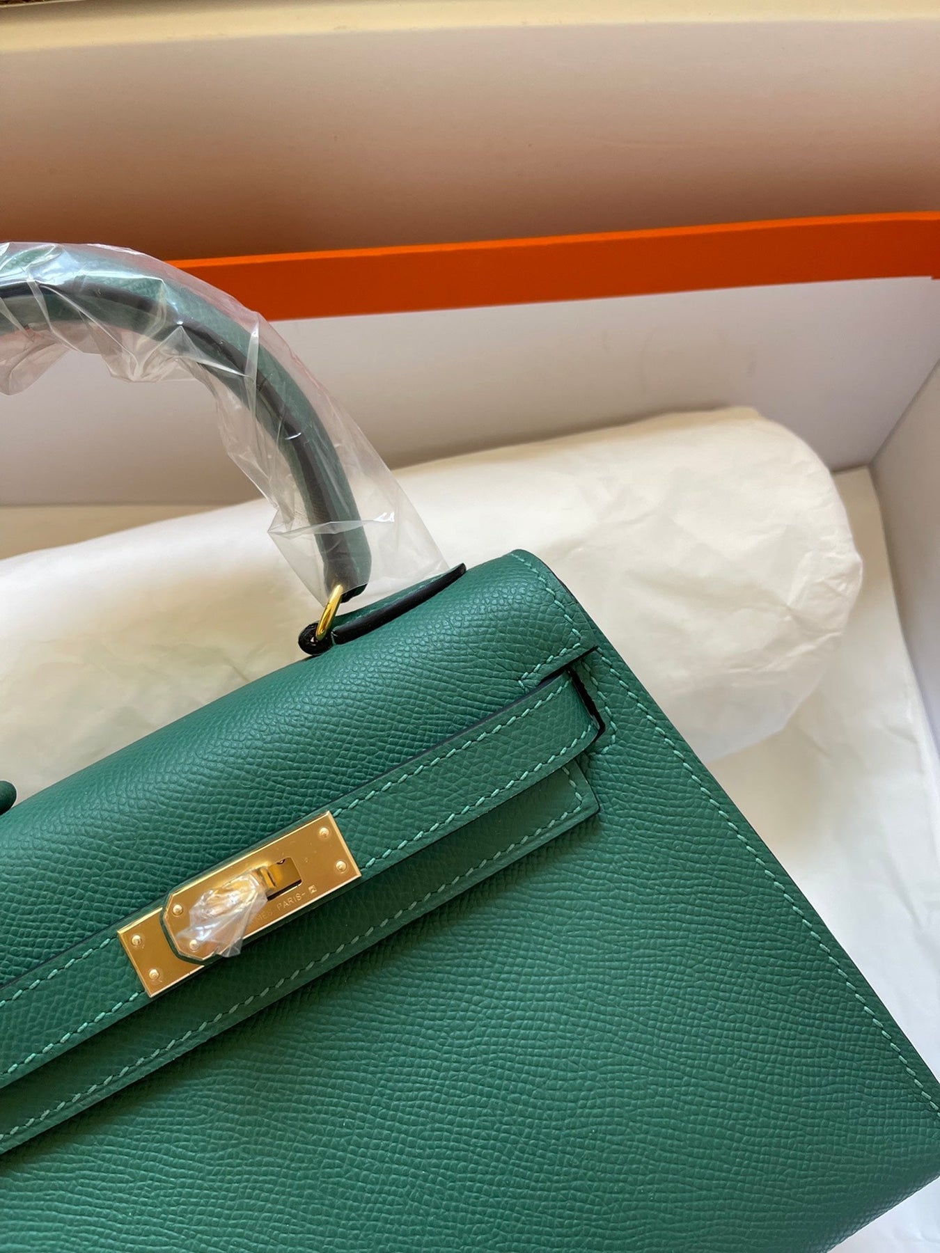 KELLY MINI 20 BAG IN DARK GREEN CALFSKIN WITH GOLD HARDWARE