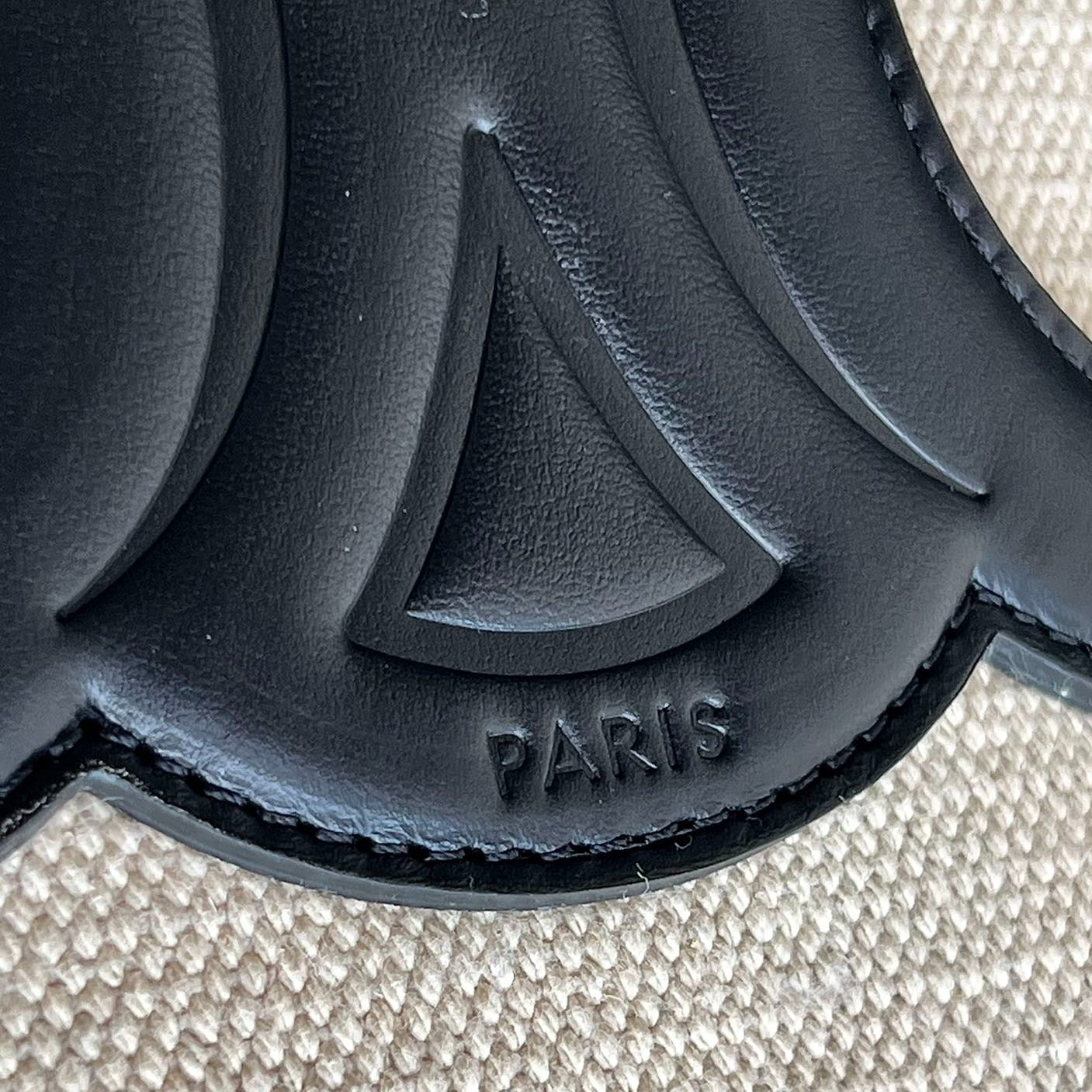 BUCKET CUIR TRIOMPHE 24 BLACK WHITE CALFSKIN