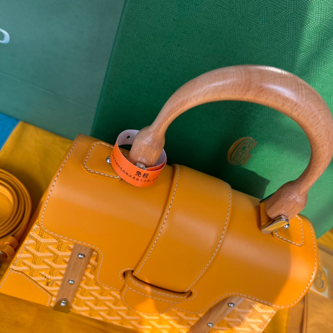 SAÏGON PM BAG 28 IN YELLOW GOYARDINE CANVAS AND CALFSKIN