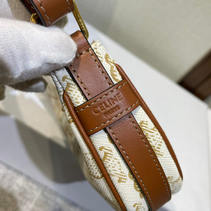 AVA BAG 75MM IN WHITE TRIOMPHE CANVAS AND CALFSKIN