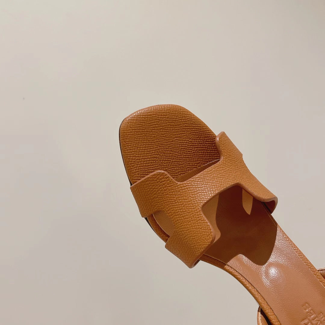 HOLY 75 SANDAL IN CINNAMON BROWN GRAINED CALFSKIN