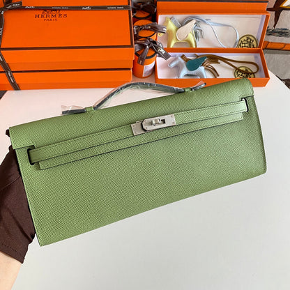 KELLY CUT 31 IN APPLE GREEN CALFSKIN WITH SILVER HARDWARE