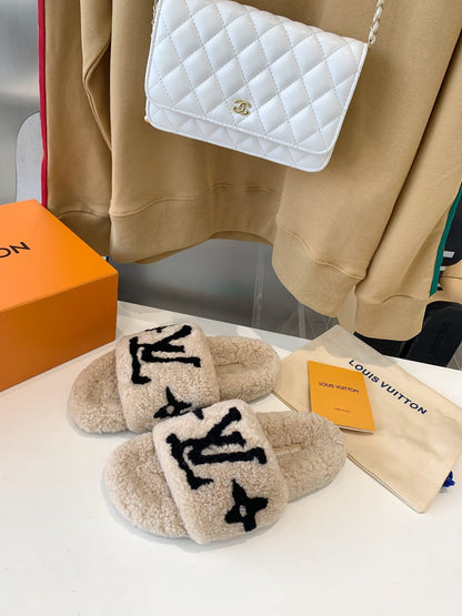 LV WOMEN'S PASEO FLAT SLIPPER IN TAN BROWN FLEECE WITH BLACK LOGO