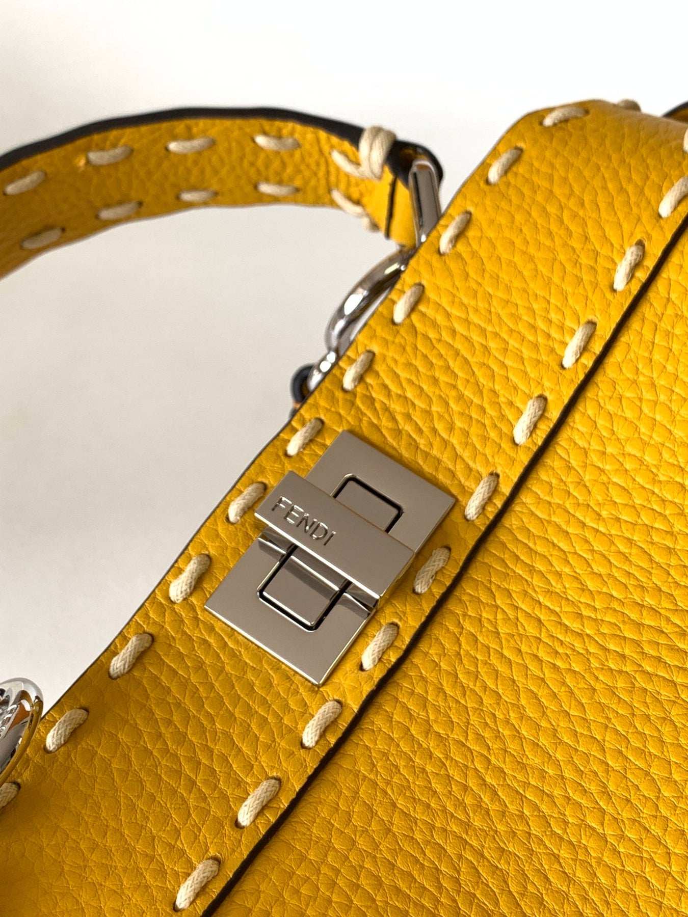 Peekaboo Mini Selleria Bag 23cm yellow leather shw with 220 hand-sewn stitches