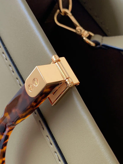 Fend Sunshine Medium Bag 35 Olive Leather