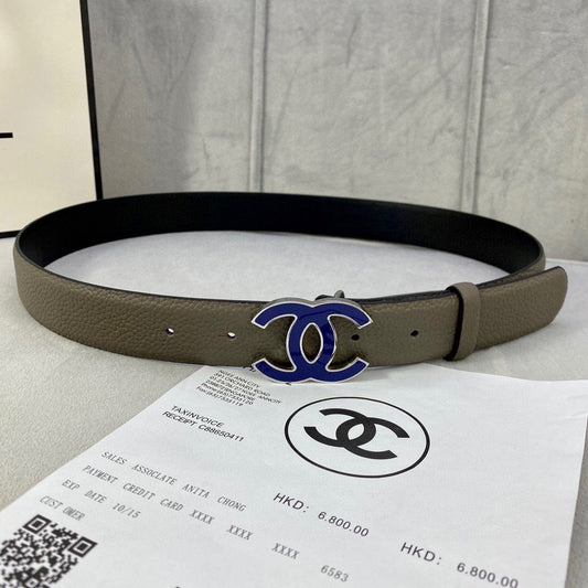 CC 30MM BELT IN MOCHA BROWN GRAINED CALFSKIN WITH NAVY BLUE LOGO