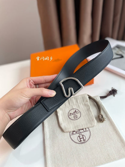 BOUCLE BELT BUCKLE & REVERSIBLE BLACK AND WHITE LEATHER STRAP 38MM SILVER HARDWARE