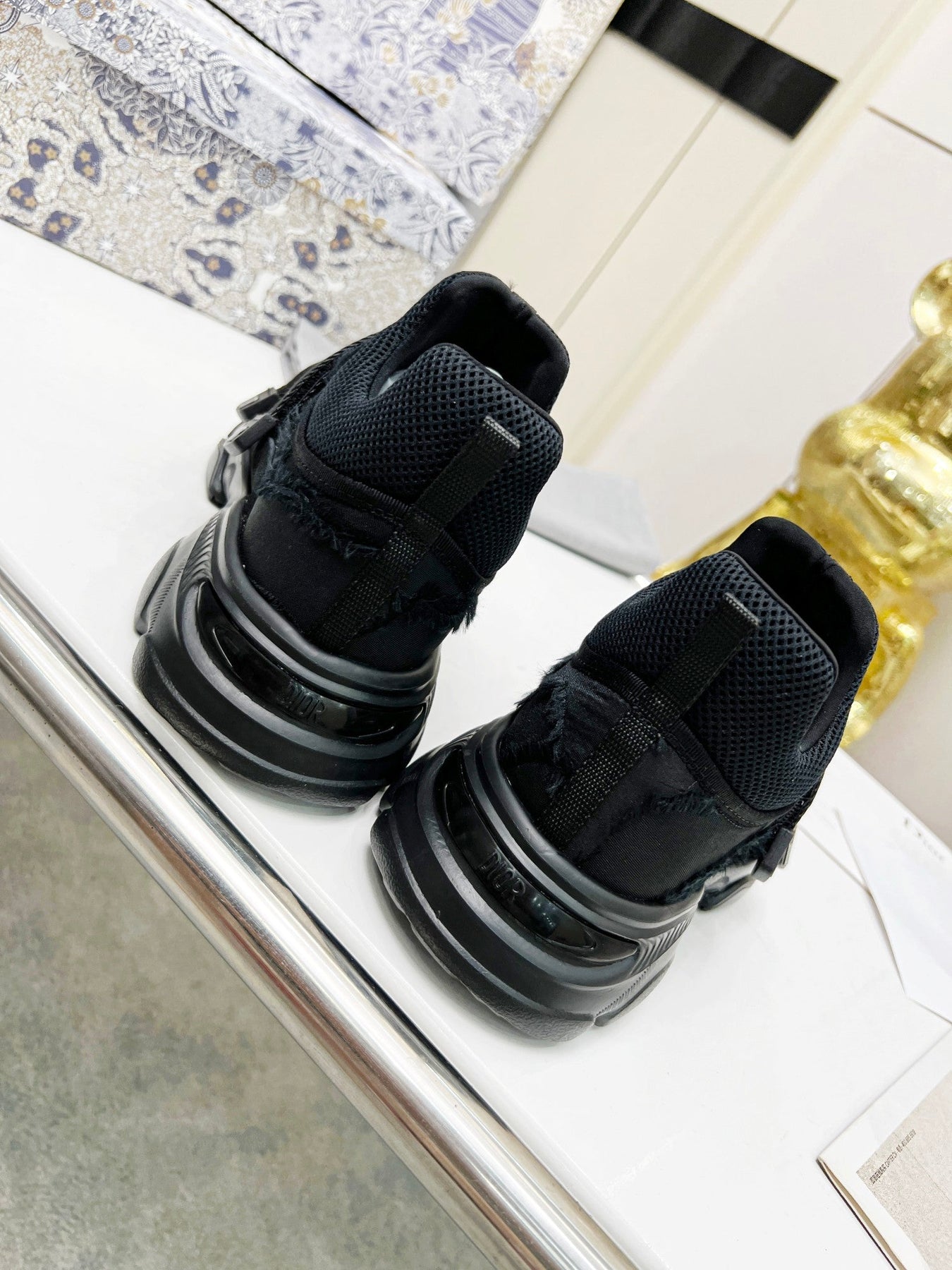 D-WANDER SNEAKERS IN BLACK TECHNICAL FABRIC AND SUEDE