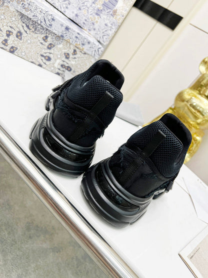 D-WANDER SNEAKERS IN BLACK TECHNICAL FABRIC AND SUEDE