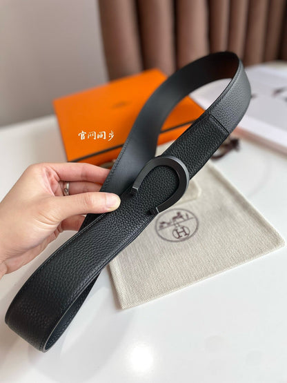 HM LUCK BELT BUCKLE & REVERSIBLE BLACK LEATHER STRAP 38MM