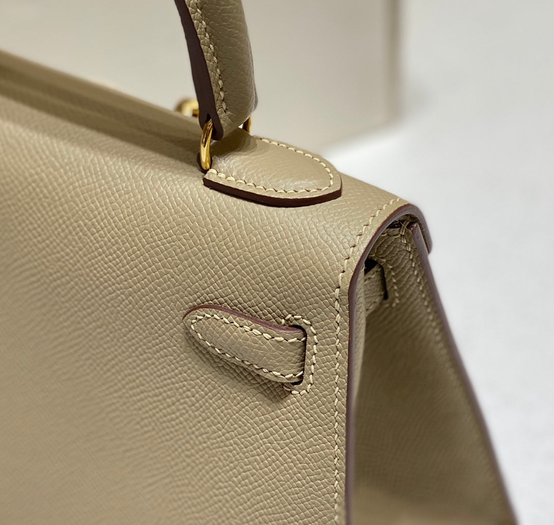 KELLY MINI 20 BAG IN TAN BROWN CALFSKIN WITH GOLD HARDWARE